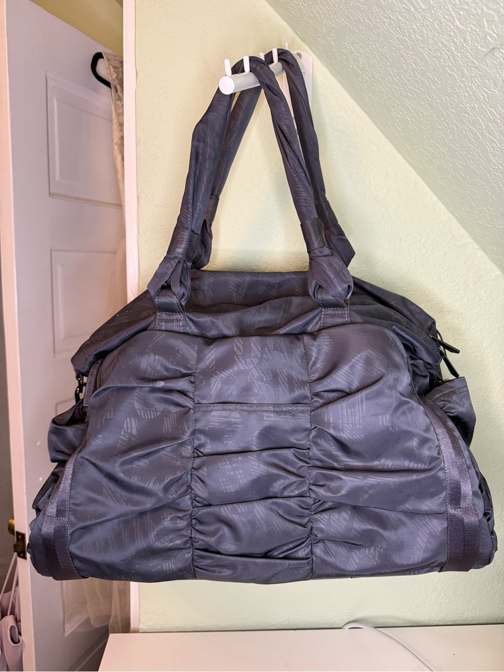 Lululemon Gym Bag - Picture 2 of 10